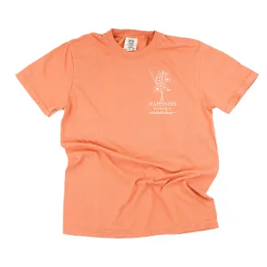 Bouquet Style - Happiness is Being a MAMAW - SHORT SLEEVE COMFORT COLORS TEE